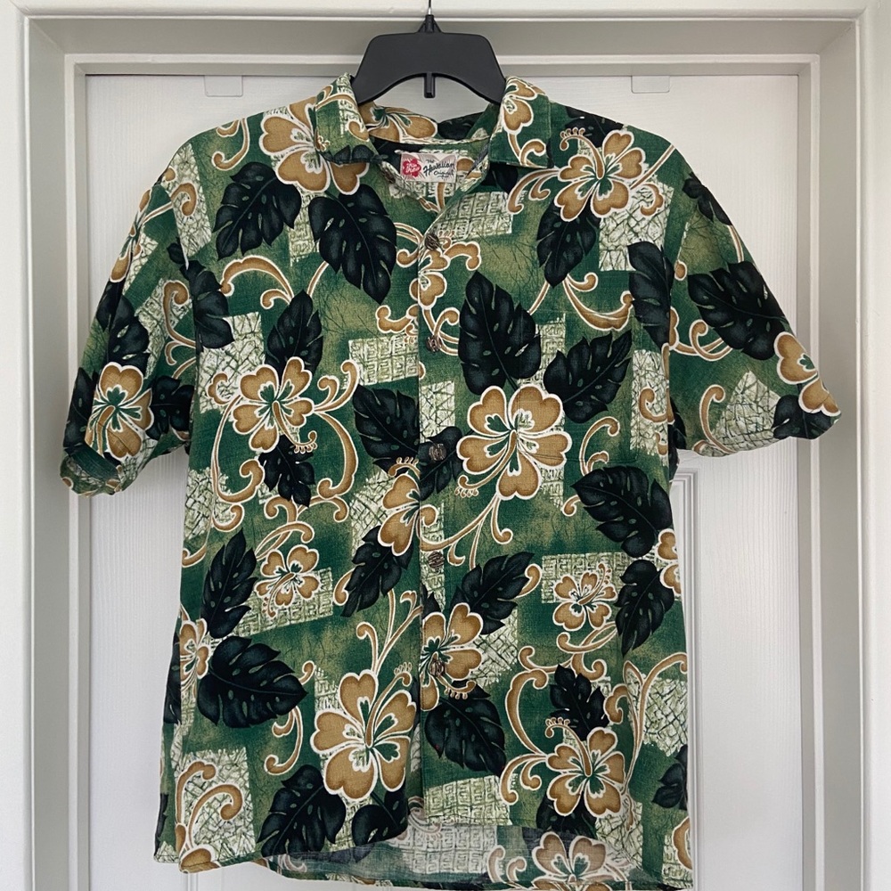 Hilo Hattie green Hawaiian shirt